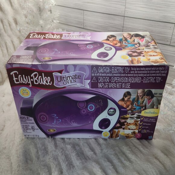 2013 Easy-Bake Ultimate Oven (Purple) Hasbro, Brand New in Box - Picture 1 of 10
